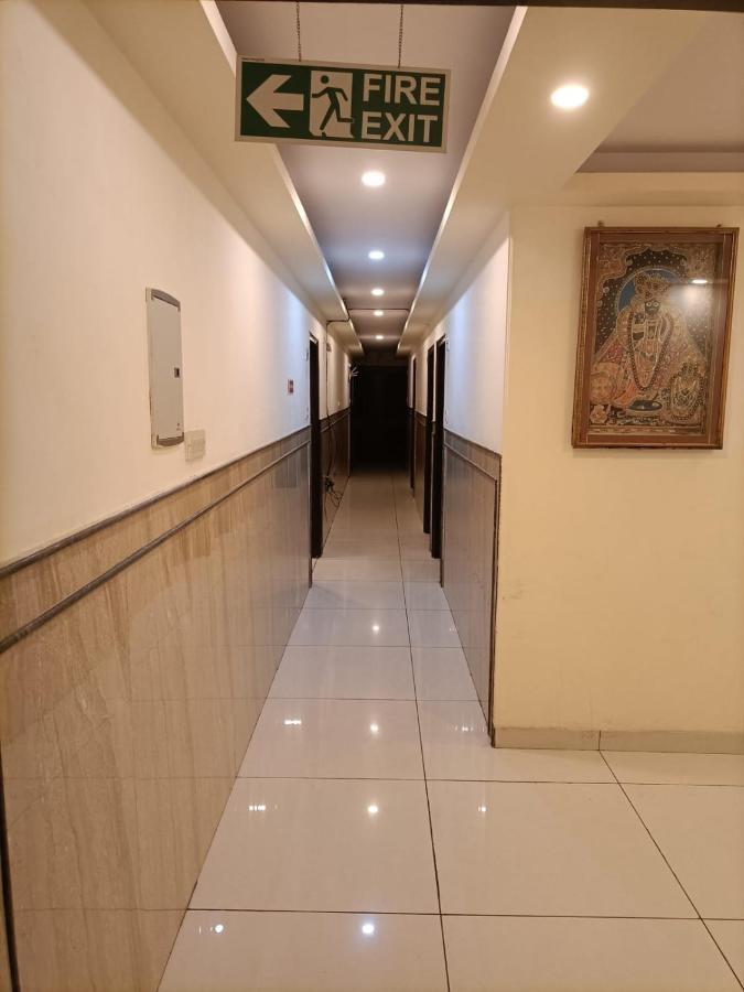 Hotel City Lite Near Igi Airport Ню Делхи Екстериор снимка